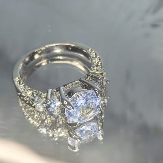 Exquisite Fashion Silvery Color Engagement Rings for Women Fashion White Ring