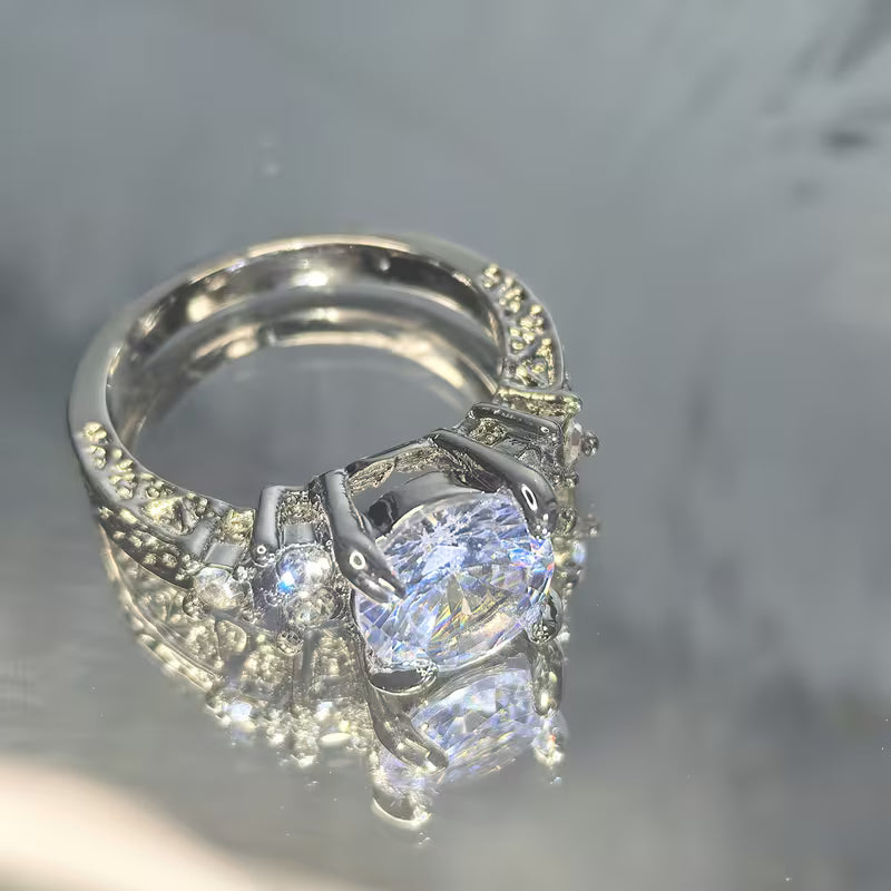 Exquisite Fashion Silvery Color Engagement Rings for Women Fashion White Ring