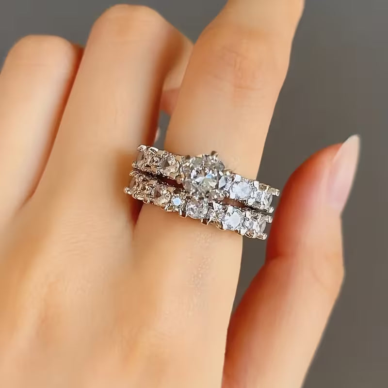 2pcs Fashionable Exquisite Luxury Romantic Engagement and Wedding Rings